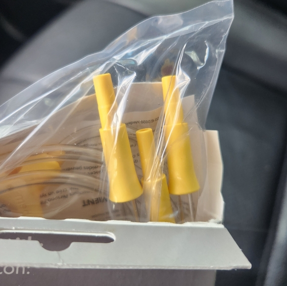 Medela Pump In Style Spare or Replacement Tubings - Picture 12 of 13